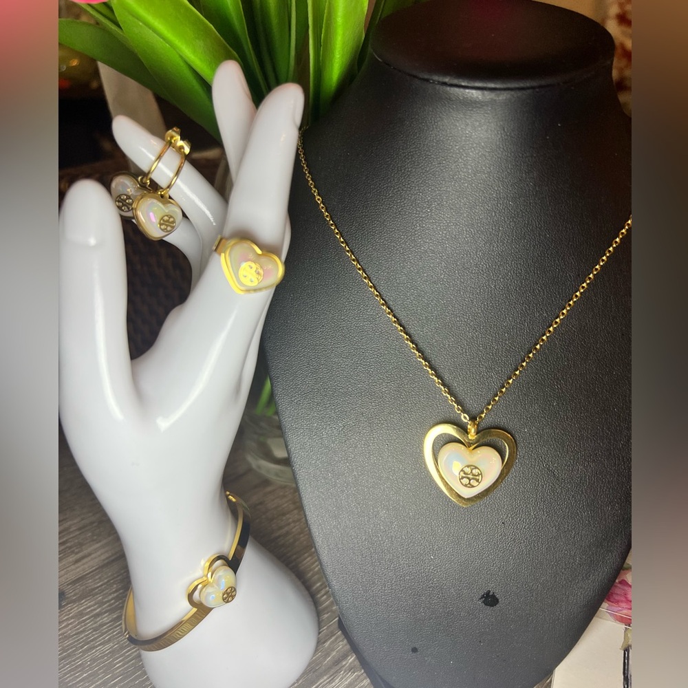 Gold Heart Jewelry Set